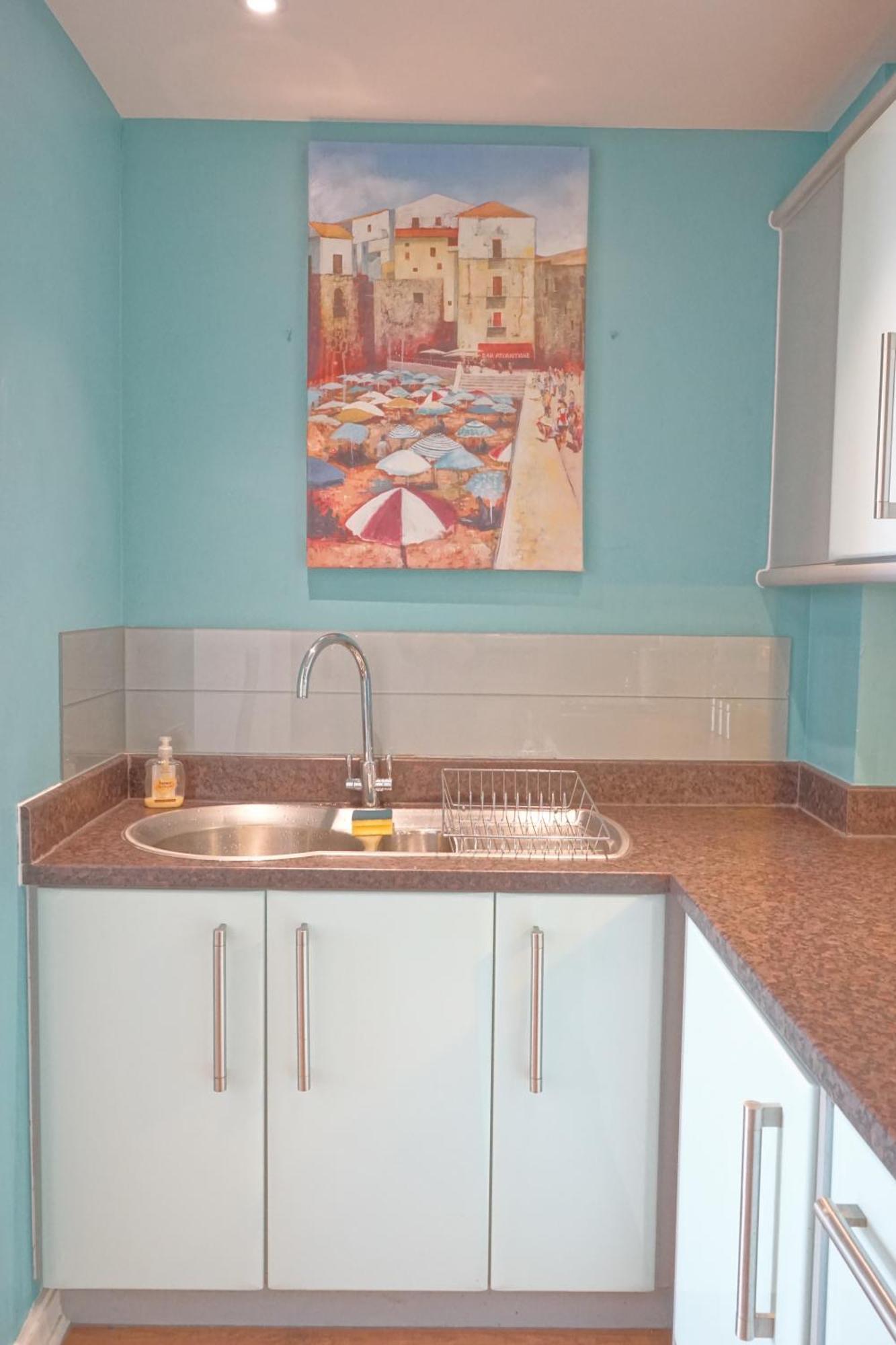 Soak Up The Light At A Soothing, Stylish Apartment In Swansea Marina Exterior foto